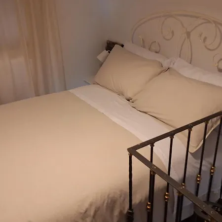 Il Chiostro A Chiaia * Nápoles