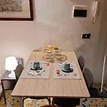 Apartamento Il Chiostro A Chiaia *
